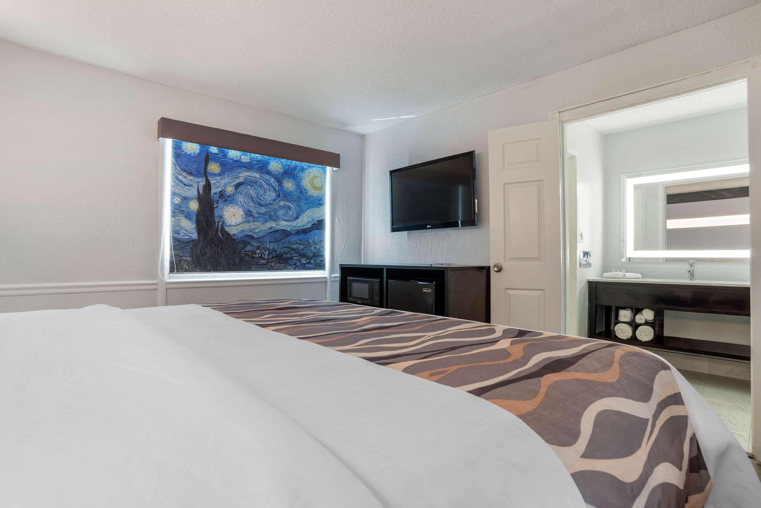 Baymont By Wyndham Montgomery Al Exteriér fotografie